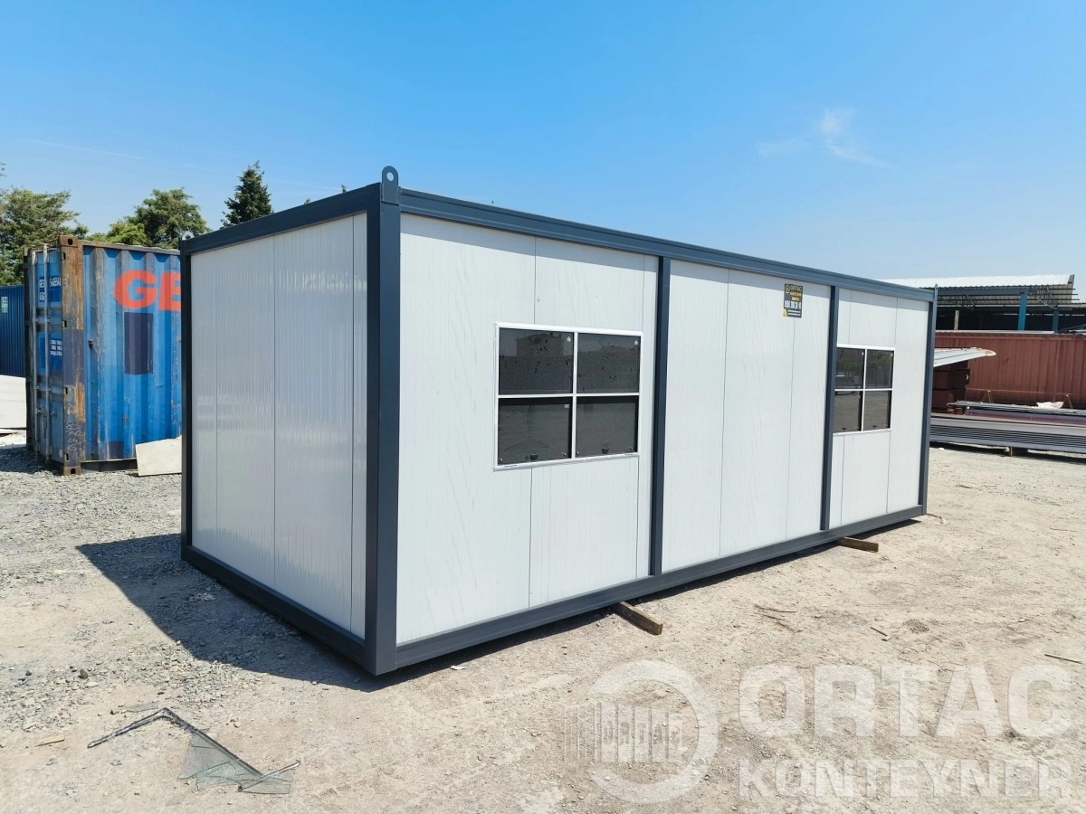 Nettoyage de conteneurs de chantier